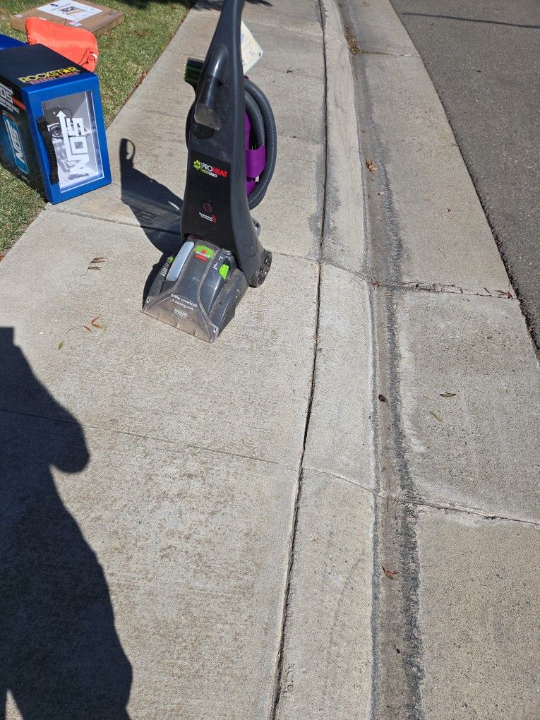 Bissell Cleaner