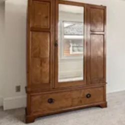 Antique English Edwardian Mahogany Armoire