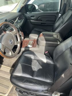 Parting Out 07 Thru 14 Yukon Interior Tahoe GMC Denali Chevy OEM Parts Black Leather Seats Center Console Door Panels
