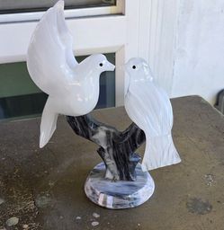 Quartz Doves
