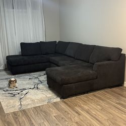 3 Piece Sectional & RUG