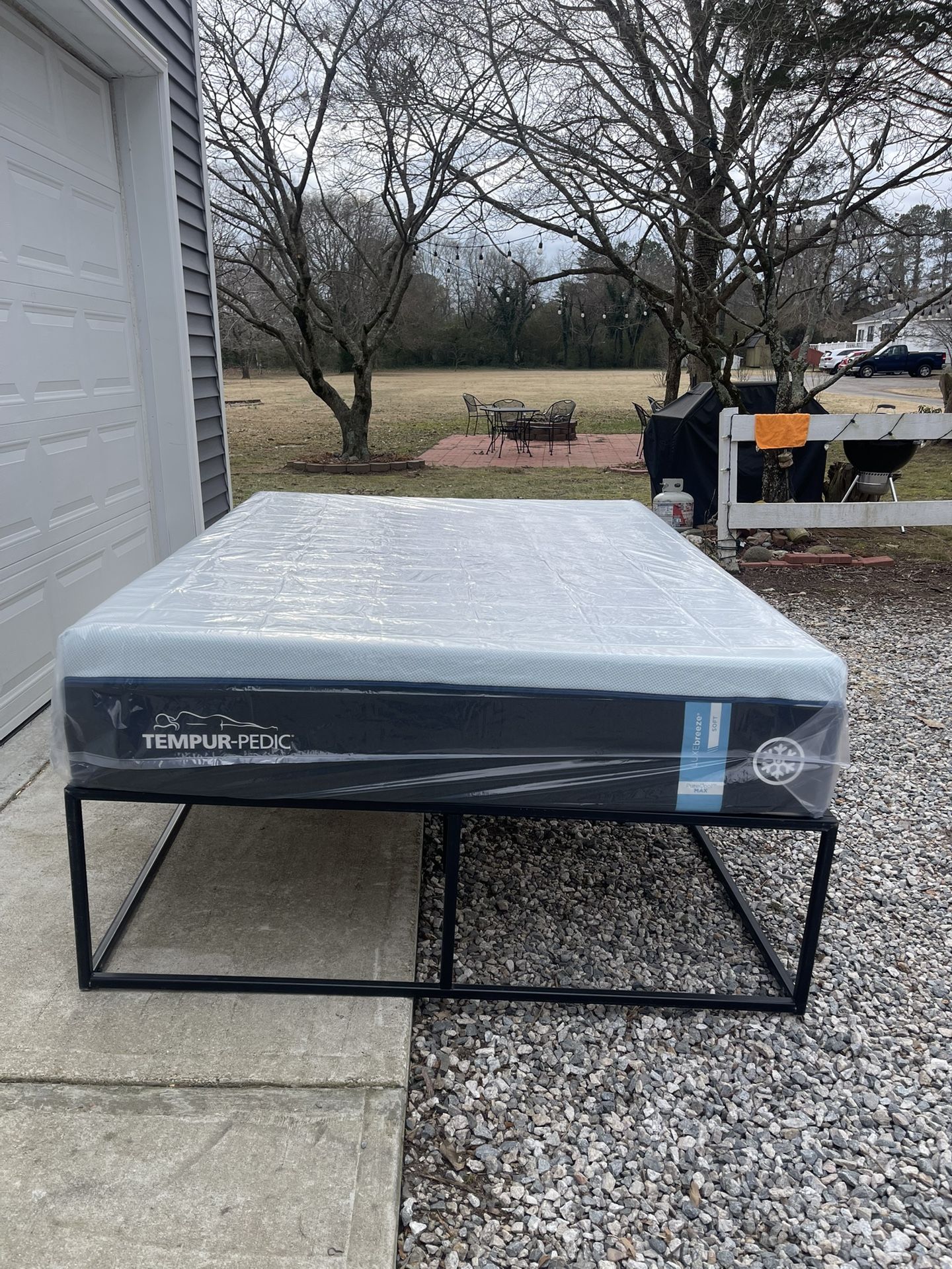 TempurPedic Luxebreeze Queen Mattress