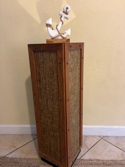 Mirror top plant stand