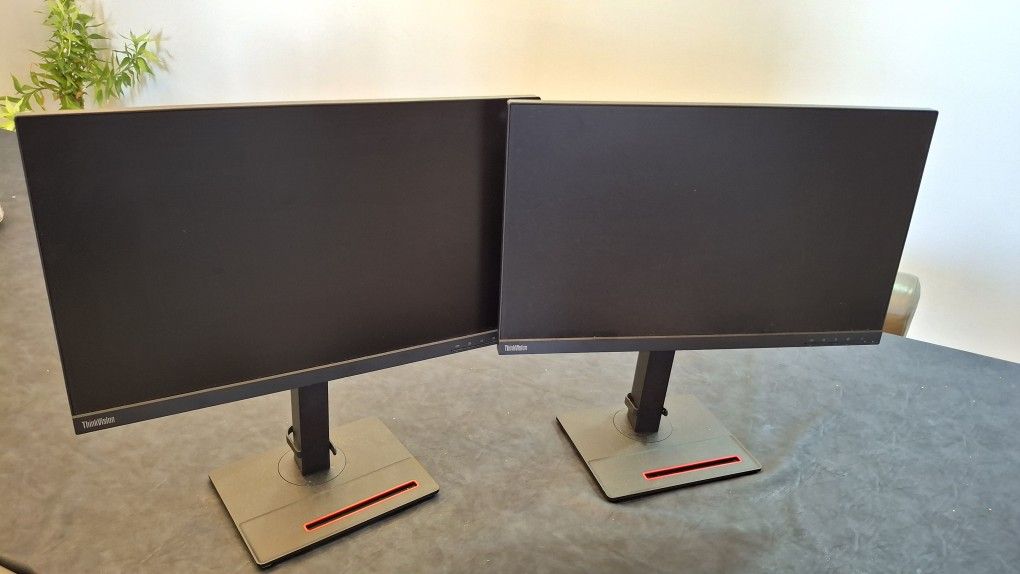 Dual Monitors - Lenovo ThinkVision 23.8"