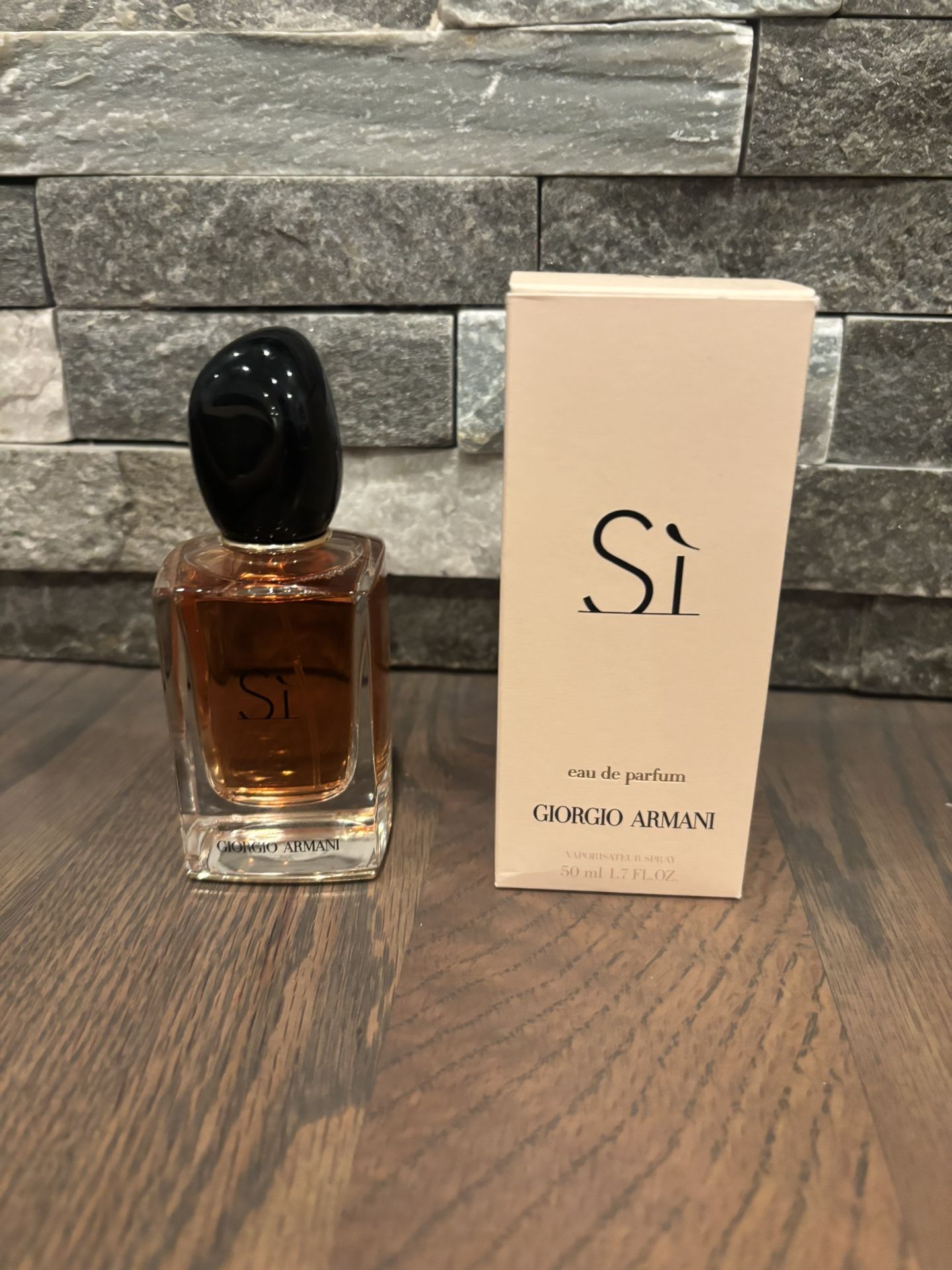 New Giorgio Armani Si 1.7 Oz 50ml Spray Perfume Eau De Parfum Women