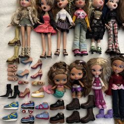 Bratz Dolls + Accessories + Carrying Case 