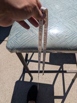 Steel lifted chair