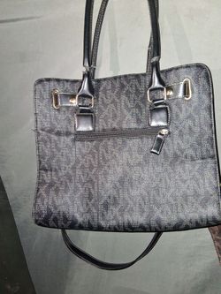 Noble Exchange handbag with padlock