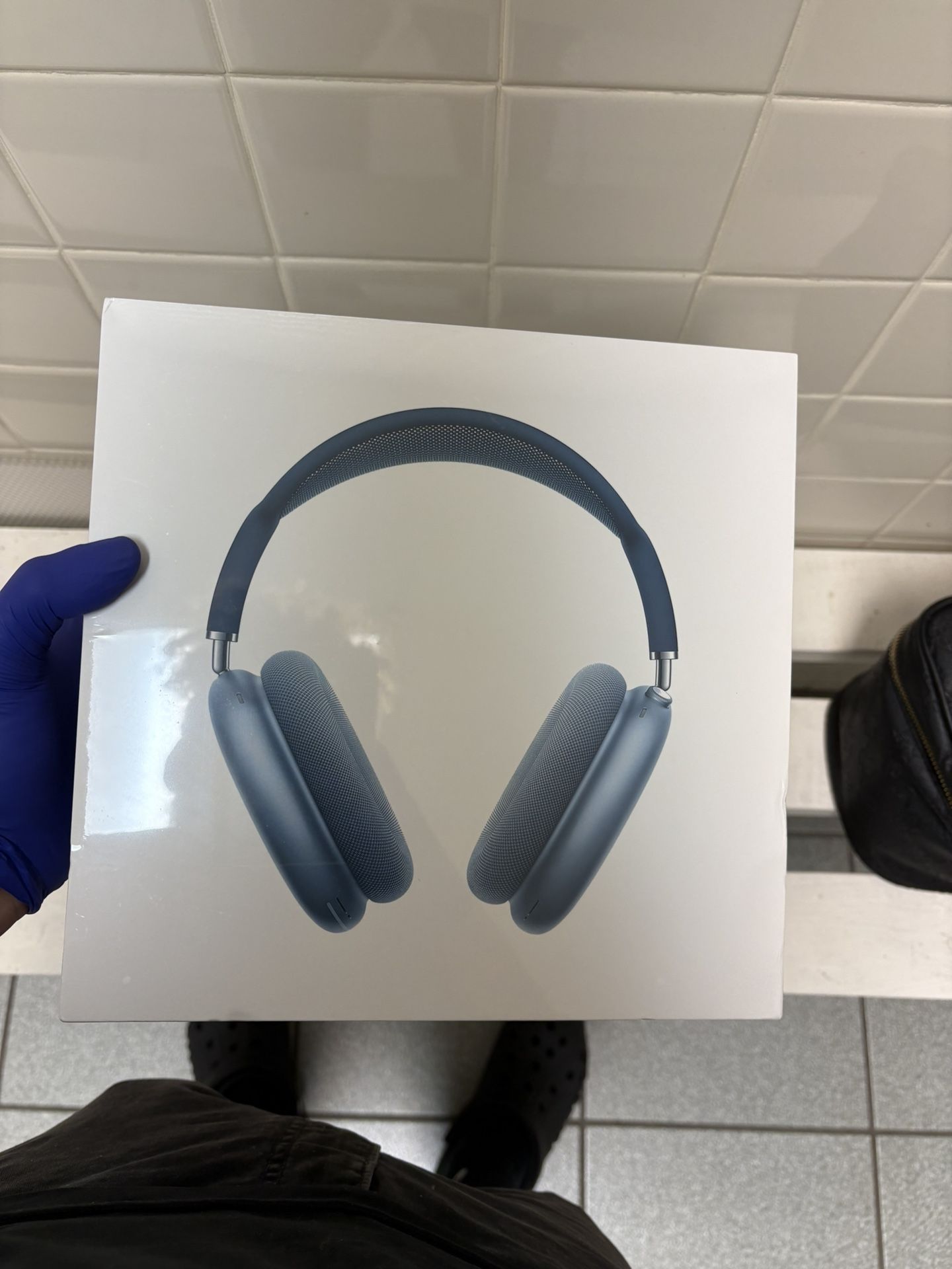 Blue AirPodMax Gen 2