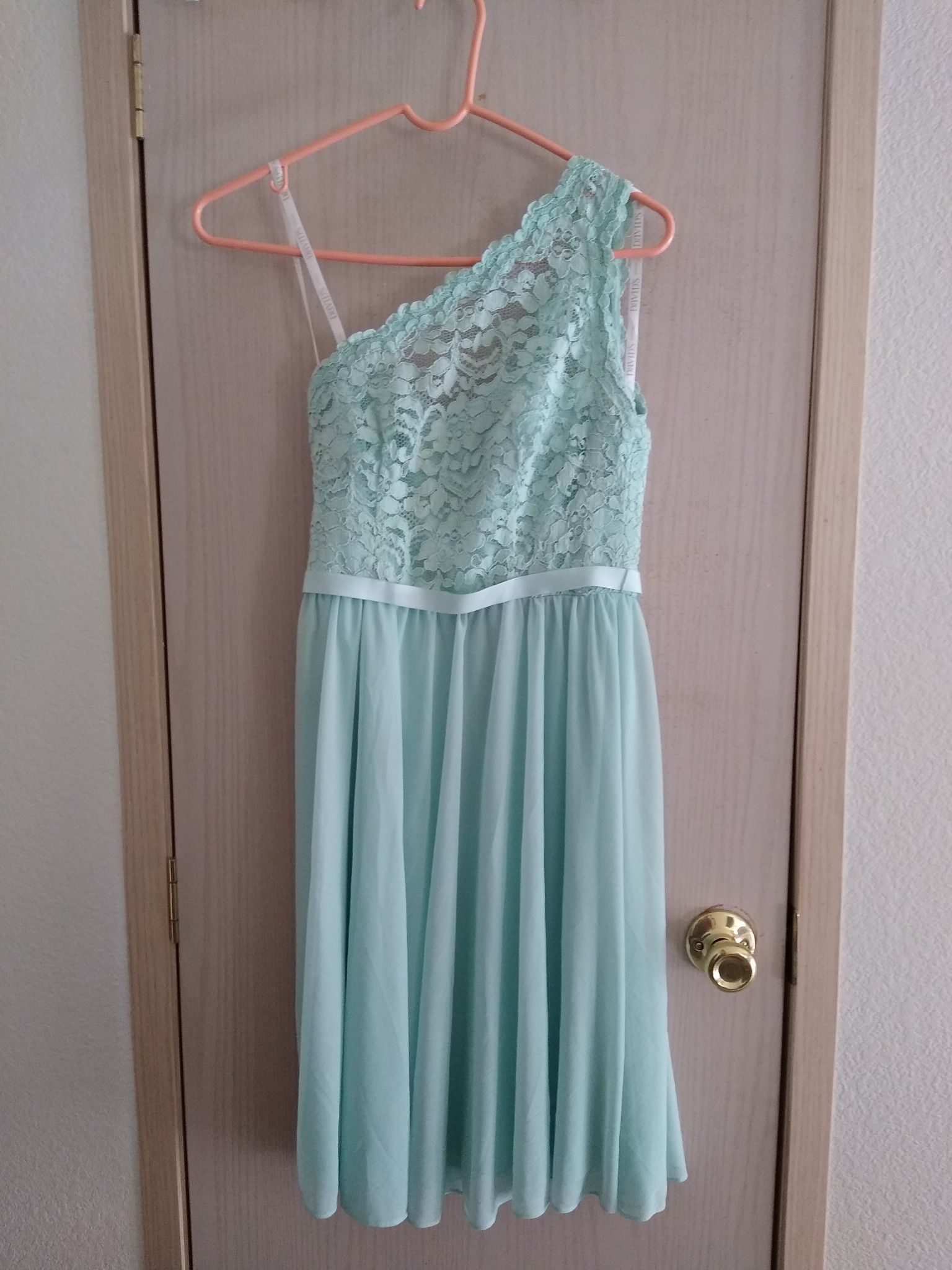 Evening gown, bridesmade dress, prom dress, etc