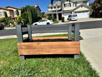 Raised Garden Planter Box - 2’x4’