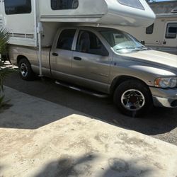 04 Dodge Ram 2500 With Camper 