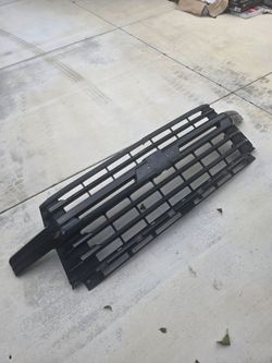 Silverado 2500 high country front grill 2019-2024