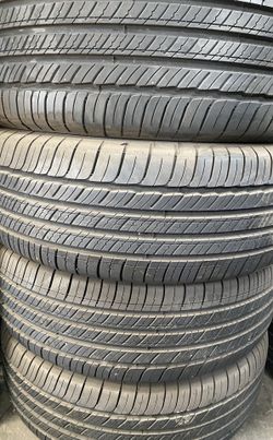 4 235-55-20 Michelins 