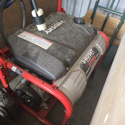 Husky 5,000 Running / 6250 Starting Watts Portable Gas Generator