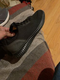 Skechers Black Knit Sneakers size 11.5
