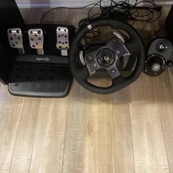 Xbox/PC Logitech G920 driving simulator- steering wheel, pedals, shifter