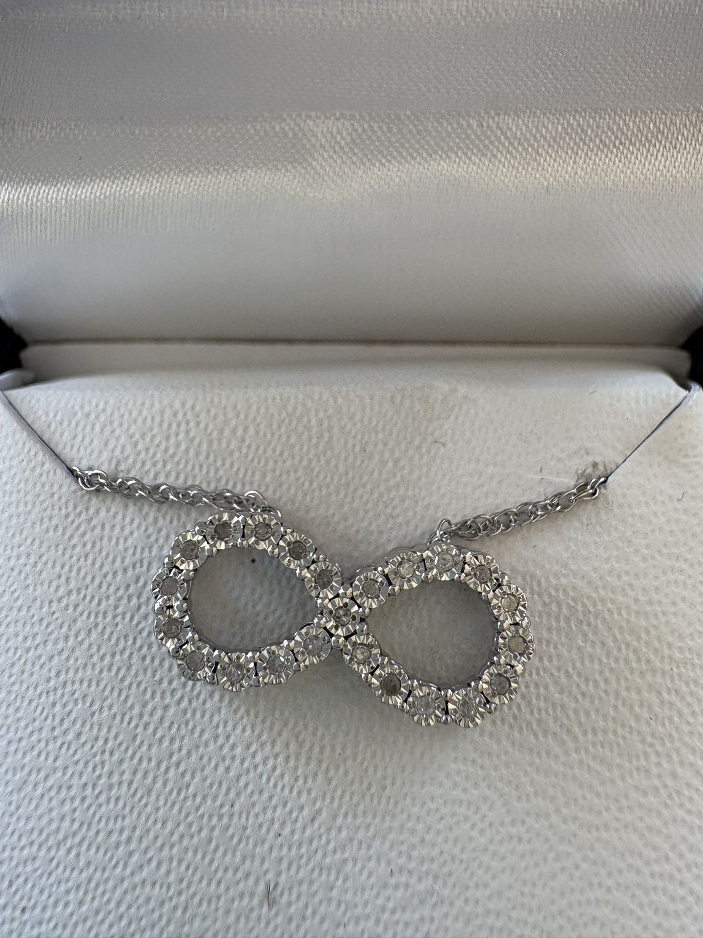 New Sterling Silver Diamond Infinity Necklace