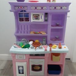 Step 2 Play Kitchen For Toddlers 
