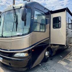 2006 coachmen sportscoach encore 38ft diesel pusher with 2 slide outs