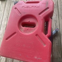 Fuelpax 2.5 Gallon ( Hardware Included)