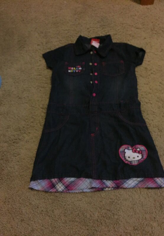 Hello Kitty dress size 8