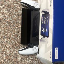 Play Station Portal. 