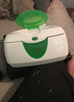 Baby wipes warmer