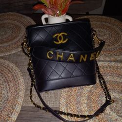 FIRM IN MERCED‼️ BEAUTIFUL PURSE NEW