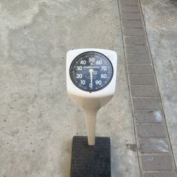 Vintage Health O Meter Scale