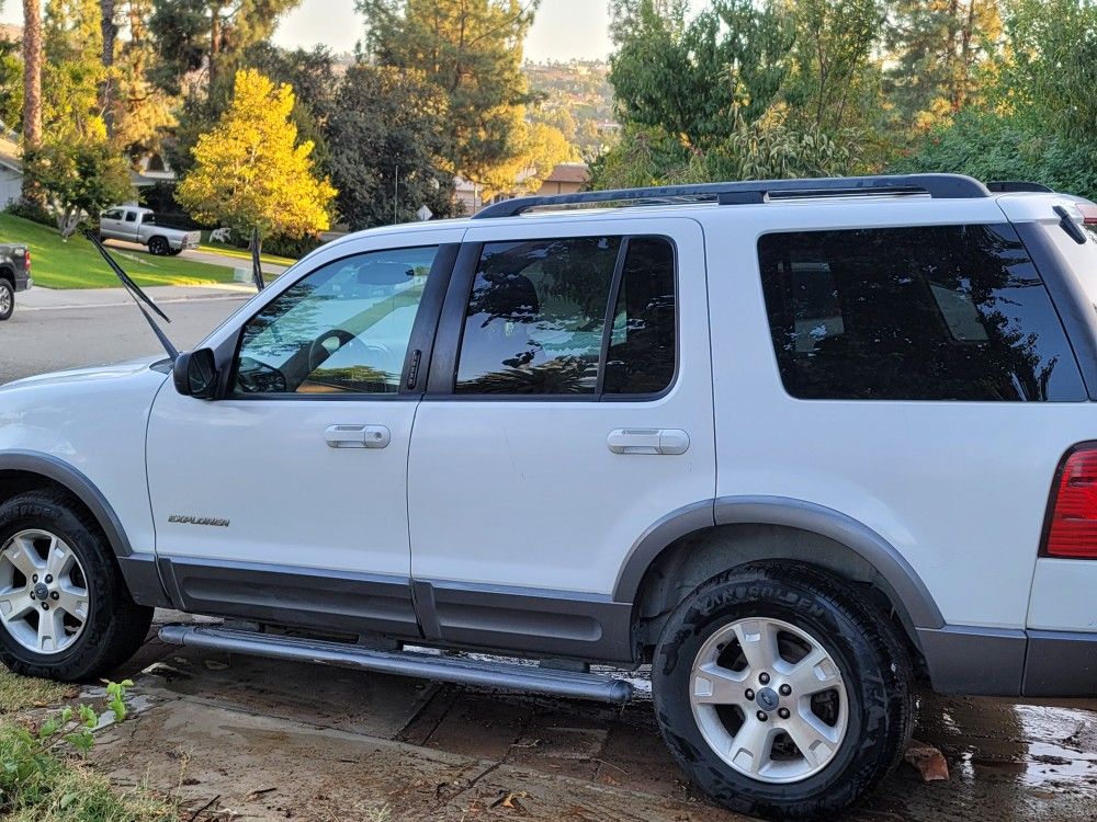 2002 Ford Explorer