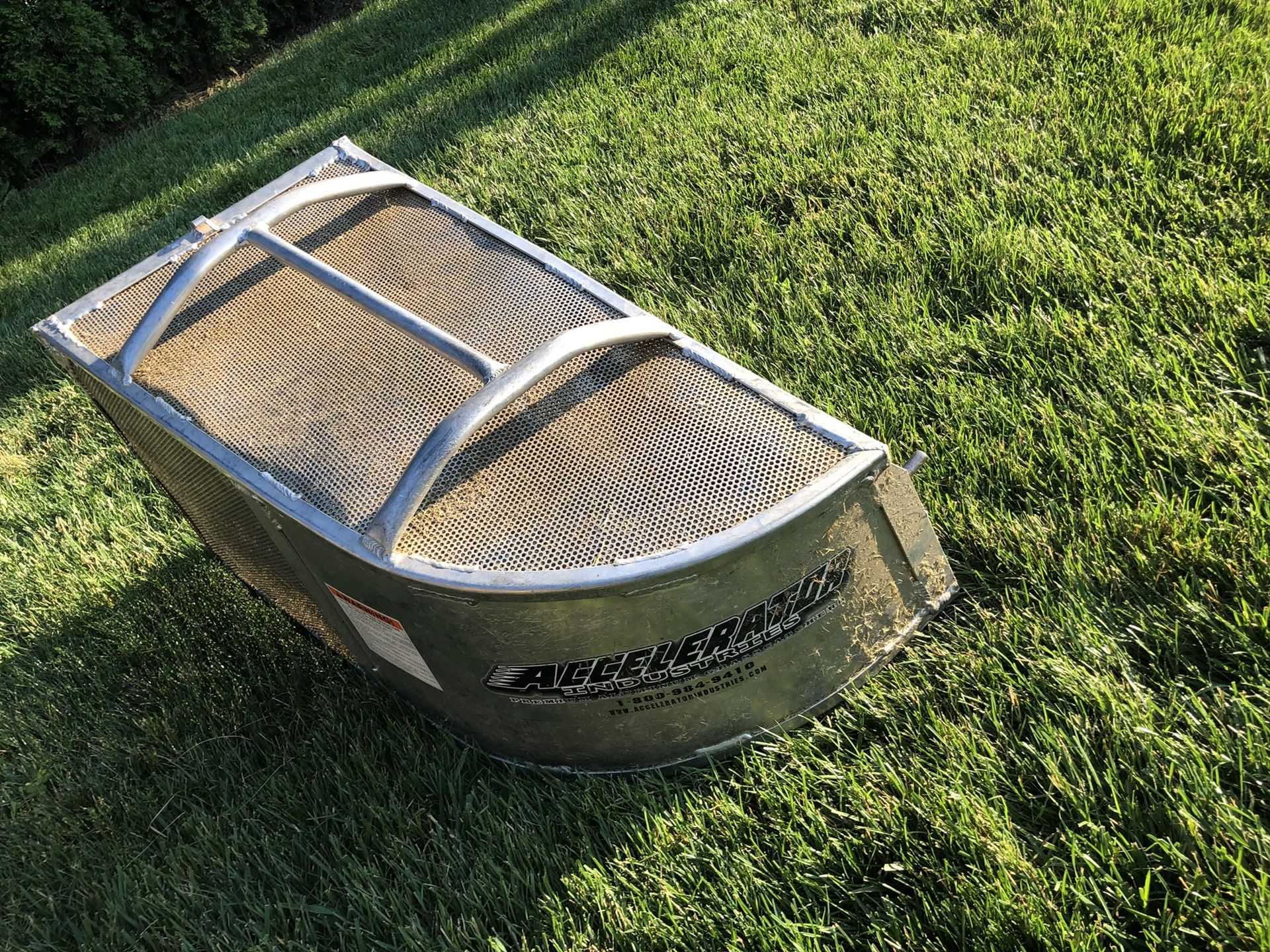 Accelerator industries grass catcher for Sale in Schaumburg, IL OfferUp