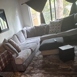 Sectional couch 