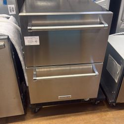 KitchenAid 24” under counter drawer refrigerator 