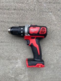 Milwaukee 1/2 drill
