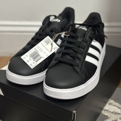 Adidas Men’s Shoe Size 10 