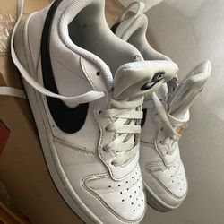 $40, Boys Shoes Size 4.5