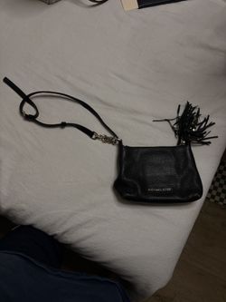 Micheal Kors Over The Shoulder Bag