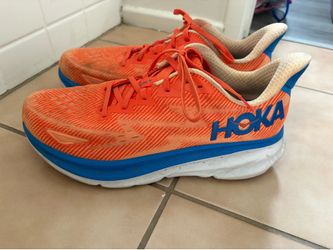 Men’s Hoka 11D