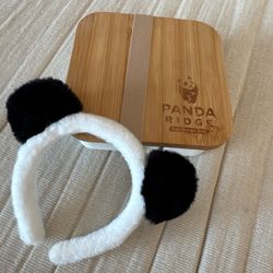San Diego Zoo "Panda Ridge" Exclusive  Items.  ALL NEW.  NEVER USED.   YOU GET ALL OF THIS: -Panda Ears  -Peel Off & Stick-On / Sew On Panda Patch -Pa