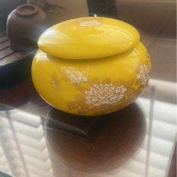 Chinese / Asian Style Tea Storage Jar
