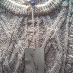 Sleeveless Sweater 