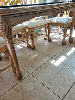 Dinning Table With 4 Chairs