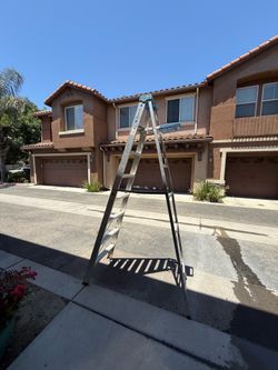 8ft Aluminum ladder