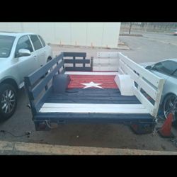 Texas 7 Foot Long And 6.5 Foot Wide Trailer With Ramps And A Winch For Sale For $480 And I Have Bill Of Sale In Hand 