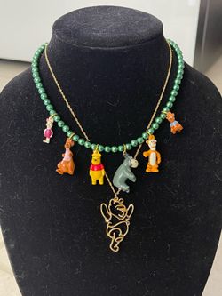 DISNEY WINNIE THE POOH & FRIENDS CHARM NECKLACE W/ VINTAGE GOLD AAI PENDANT SET