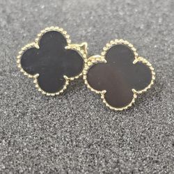 New Van Cleef Black Onex 14k Gold Earrings 
