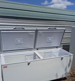 30 cf chest freezer big delivery available