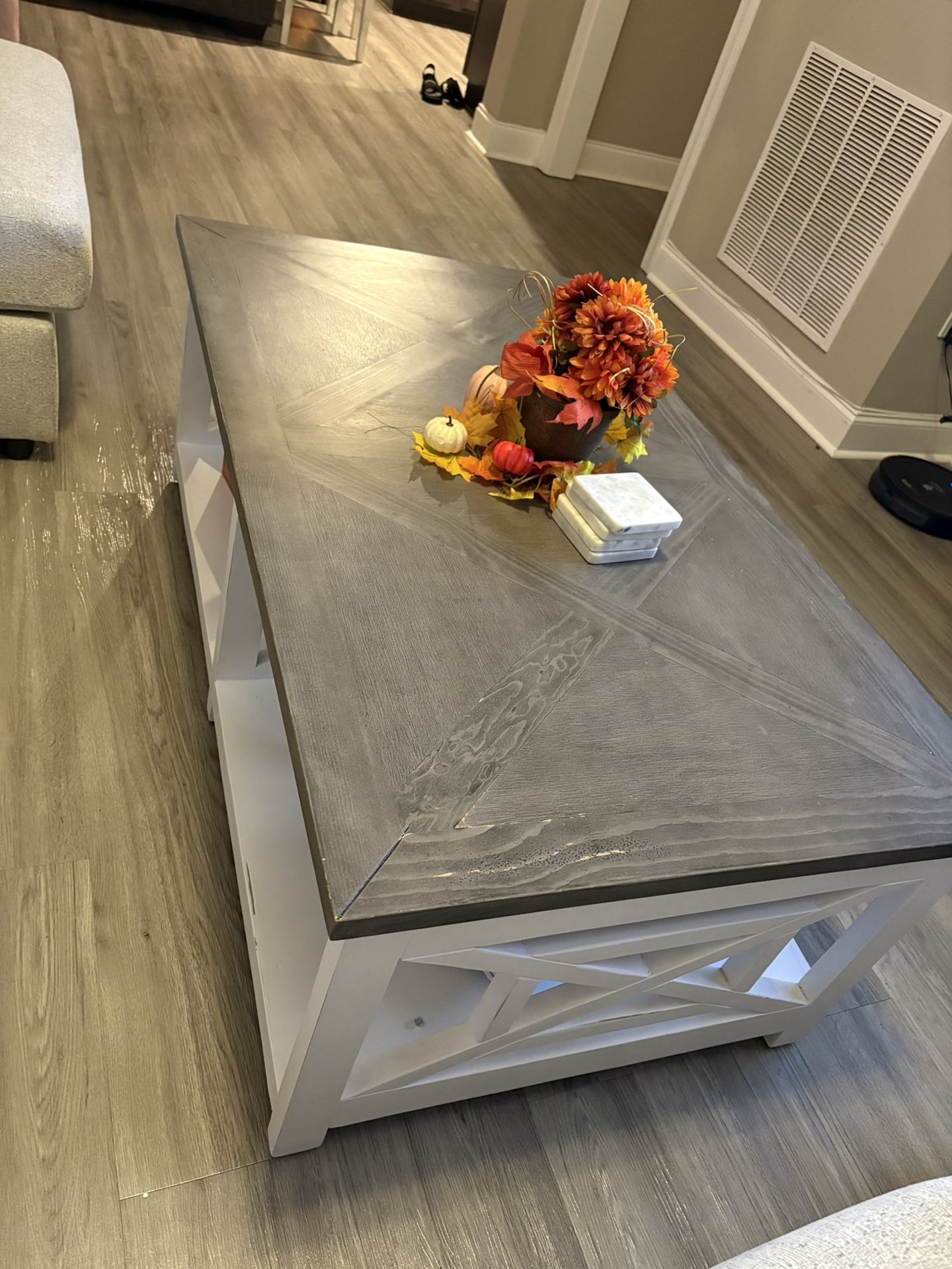 Rooms To Go Coffee Table