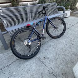 trade lmk traffic bomma 27.5 blue/pink